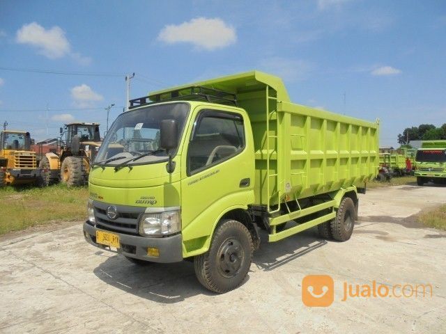 Truk Dump Truck Hino Dutro 130HD