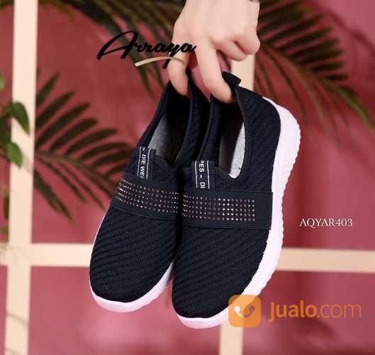 arraya flyknit sneakers