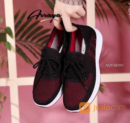 arraya flyknit sneakers