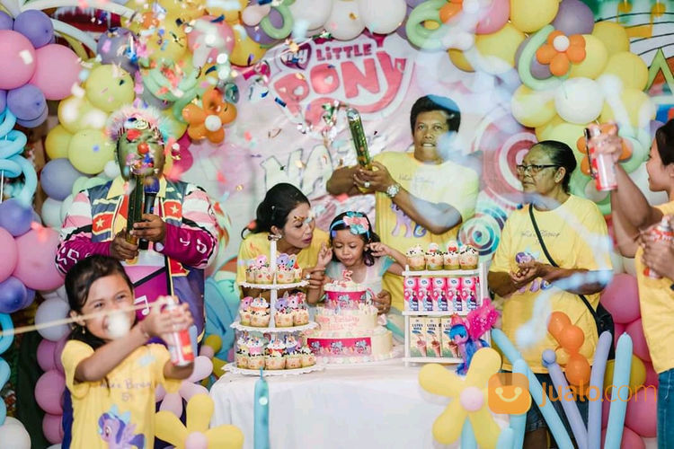 Birthday Cake Dan Dessert Table Dekorasi  Balon  Bali  