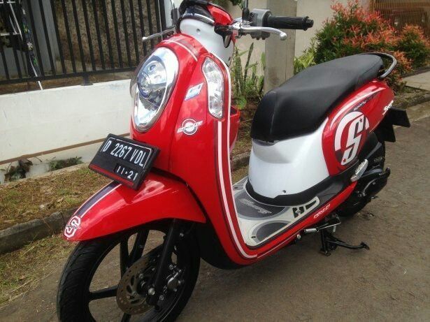  Motor  Bekas  Bandung Honda Scoopy  Tahun 2015 Mulus Mesin 