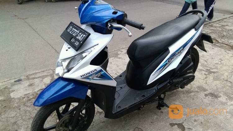 Honda Beat Tahun 2015 Biru-Putih