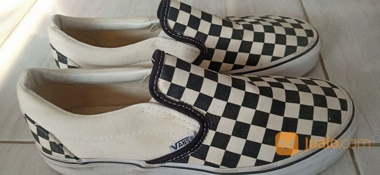 sepatu vans checker