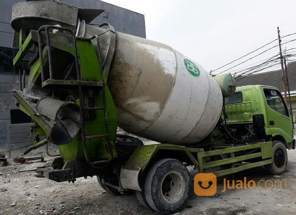 Truck Mixer Hino  Tahun 2021 Kapasitas 3 M3 Jakarta  Timur 