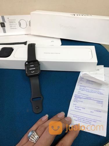 harga apple watch series 4 44mm ibox