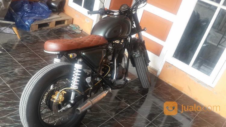 Honda CB Tahun 80 Modif Standar