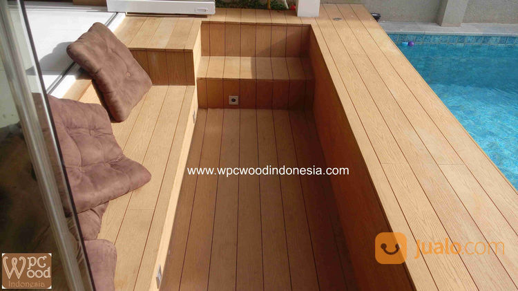 Lantai Decking Kayu