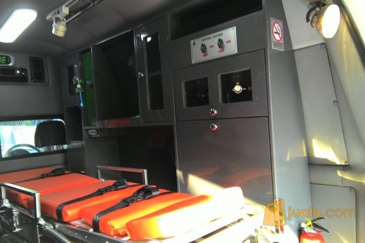 Ambulance Mitsubishi 4x4