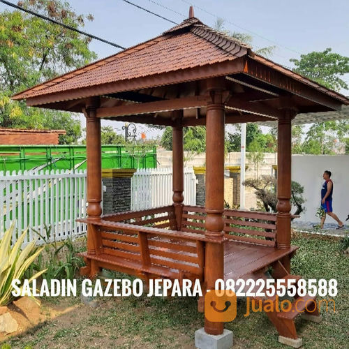 Gazebo Glugu Tiang Saka Motif Bubut Bulat
