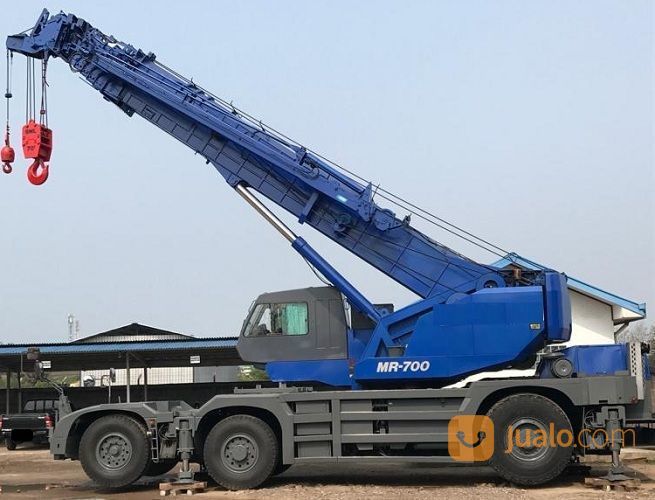 Rough Terrain Crane (Rougter) Kato MR700 Kapasitas 70 Ton