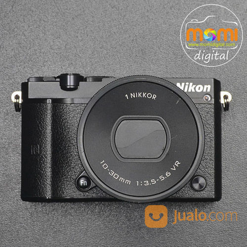 Second NIKON 1 J5 KIT BLACK (Code #3971)