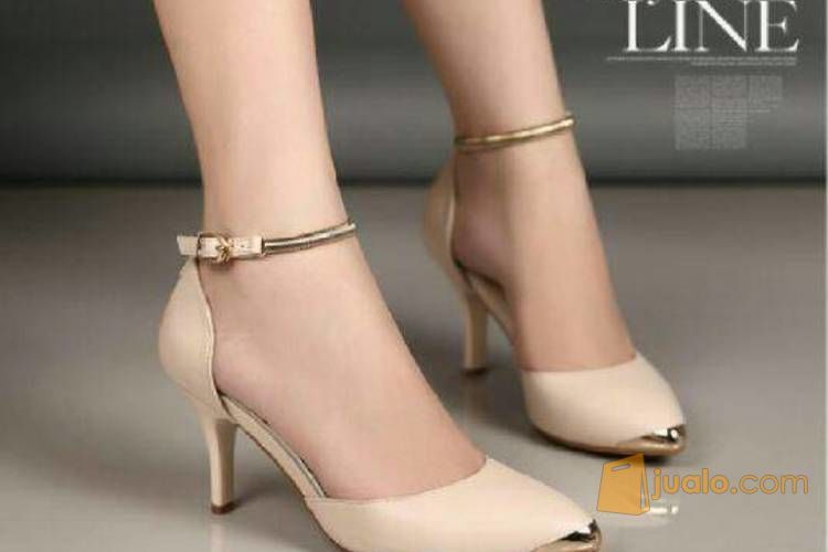 sepatu heels 5 cm