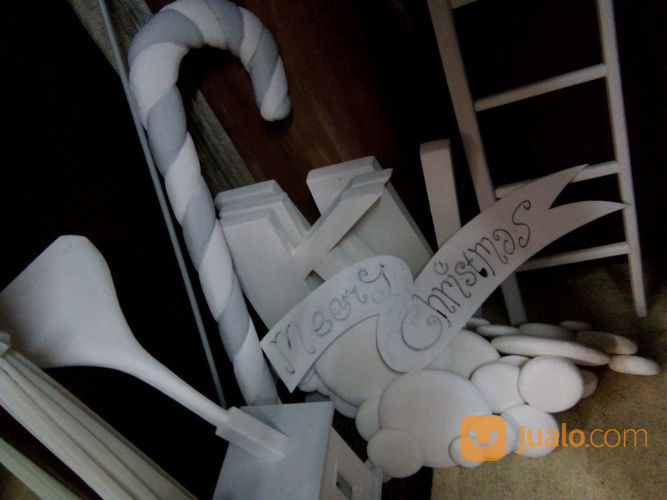 Dekorasi Styrofoam