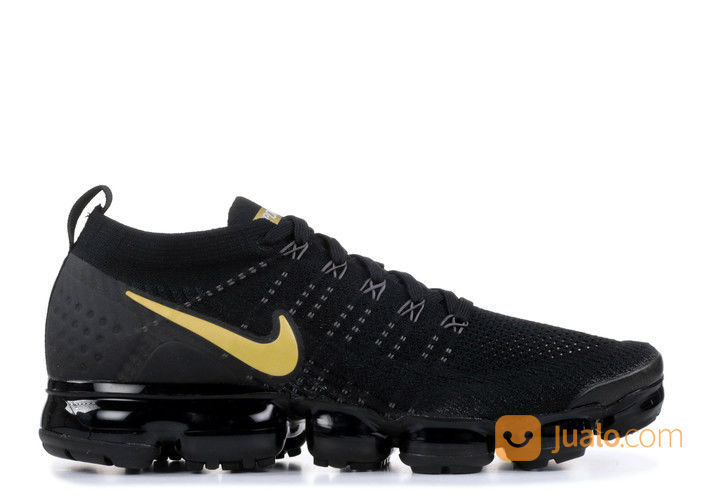 black and gold vapormax 2