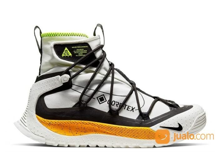 white acg