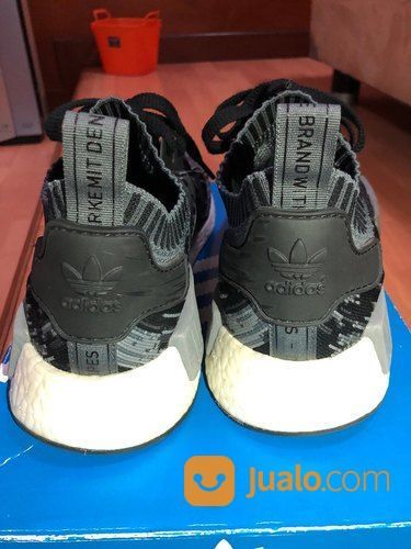 adidas nmd r1 core black grey three