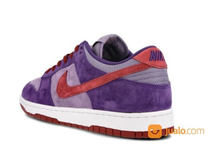 dunk low plum nike