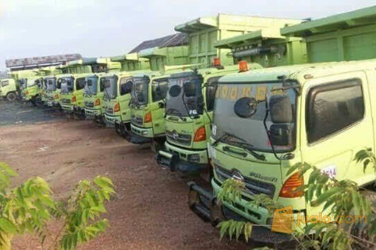  Dump  truck dijual  murah tahun 2012 Jakarta Utara Jualo