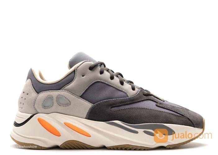 yeezy boost 700 size 12