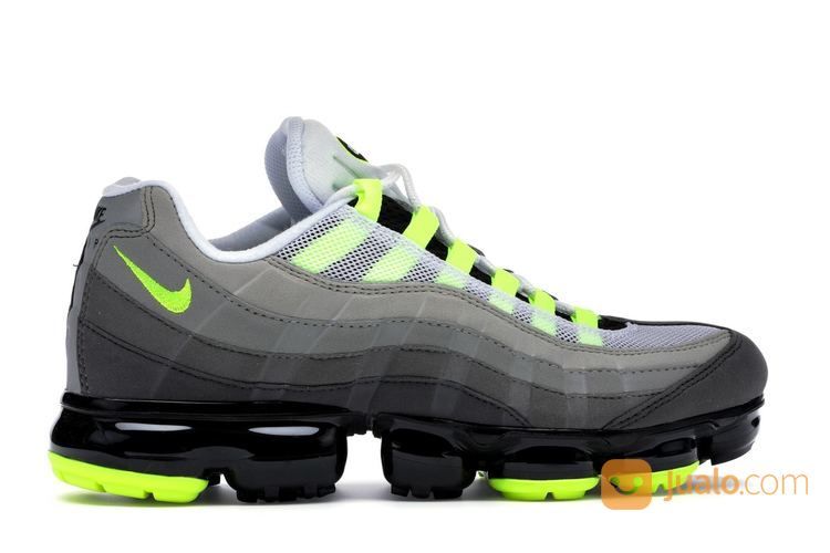 Nike Air VaporMax 95 Neon - US size 5 