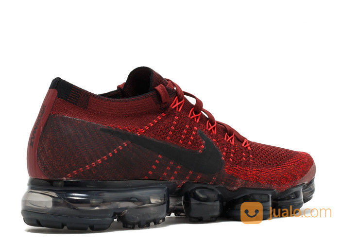 dark red vapormax