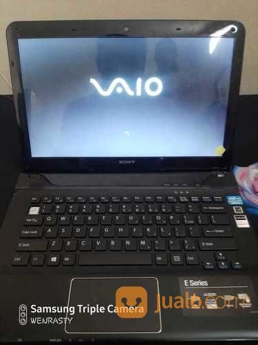 Sony Vaio E Series SVE141R11W I3