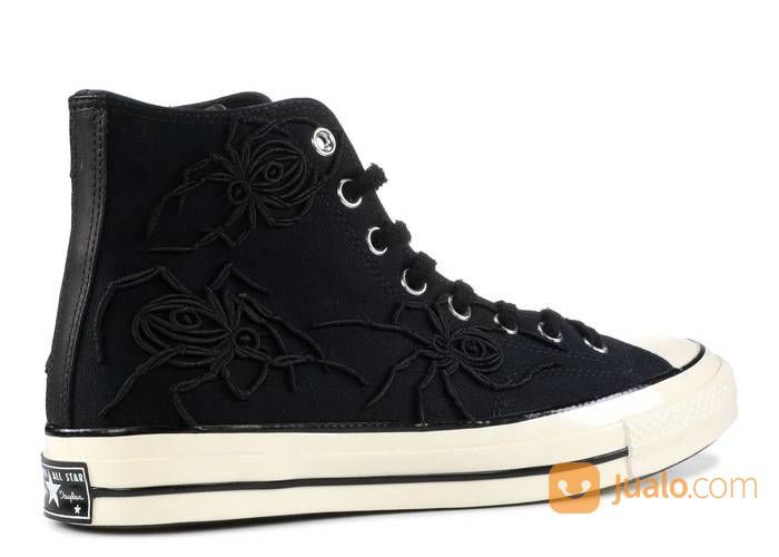 converse chuck taylor hitam