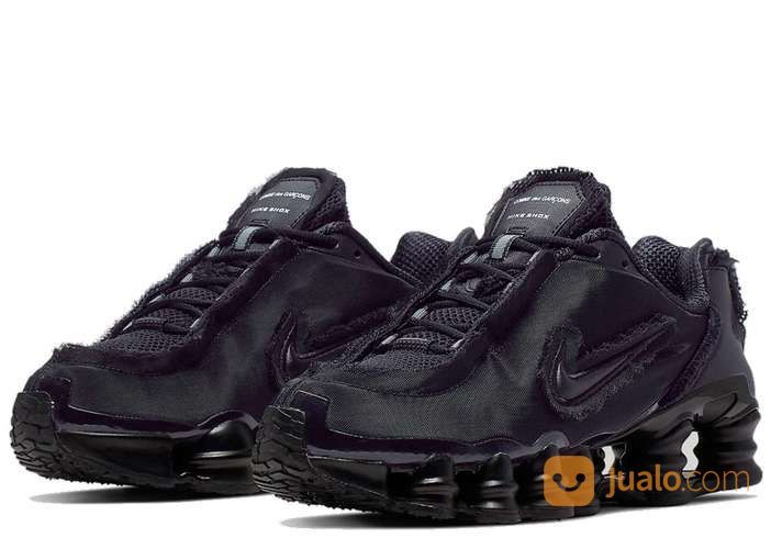 comme de garcons nike shox