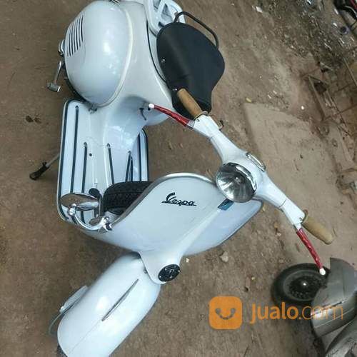 Vespa Super Warna Putih Tahun 1974 | Depok | Jualo