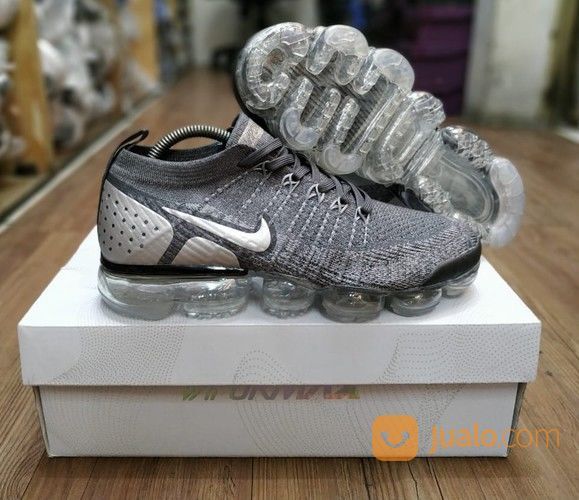 air vapormax dark grey