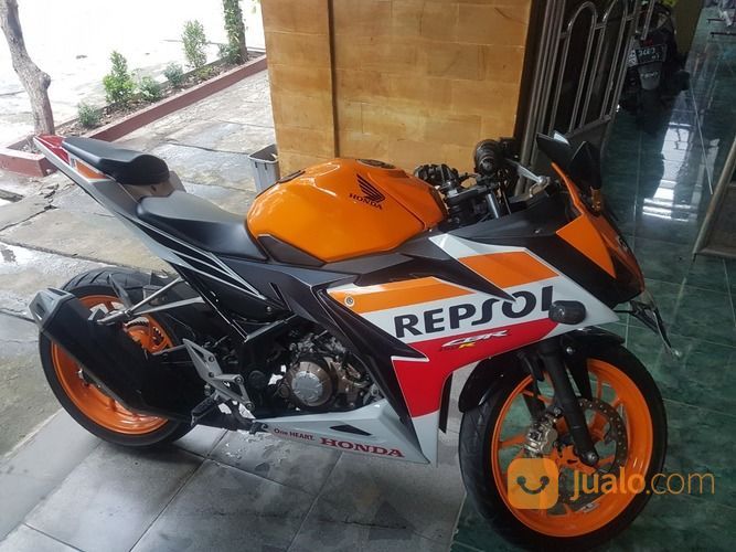 HONDA CBR 150 R REPSOL Th 2017