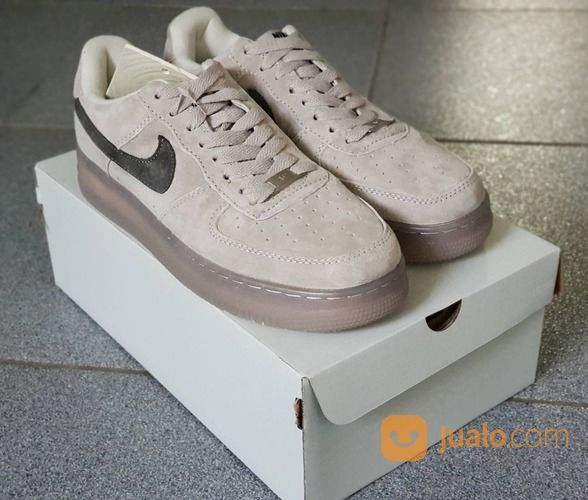 sepatu air force 1