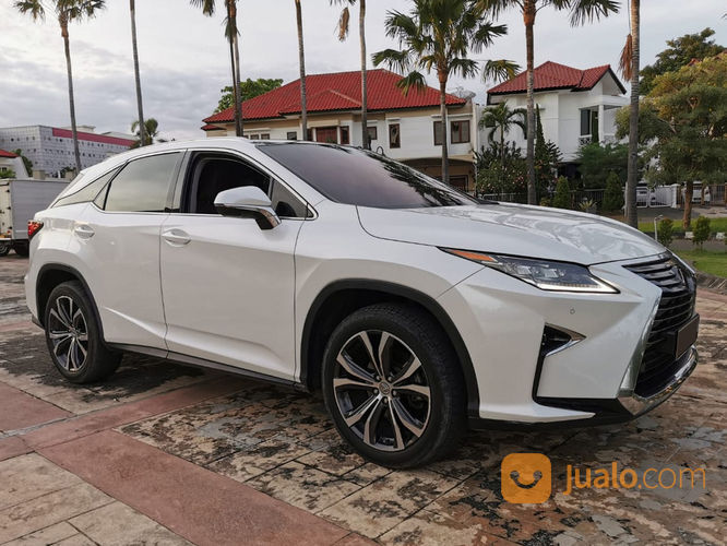 Lexus RX200T Luxury 2.0 AT 2017 KM Sedikit