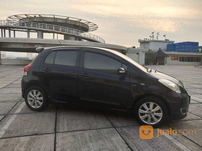 Toyota Yaris E 1.5 AT 2011 Hitam Paket Meriah