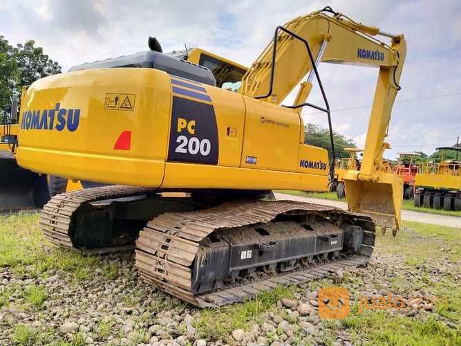 Alat Berat Excavator Type PC200-8