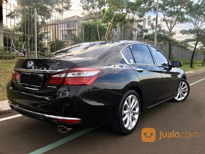 Honda Accord VTi L Matic 2017 Hitam KM 30.000 TERAWAT