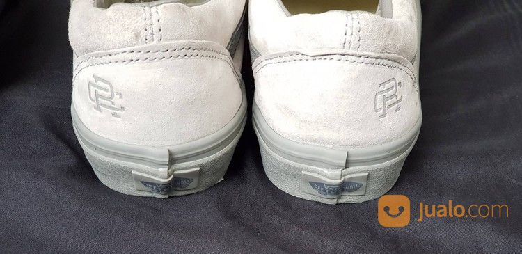 vans old skool reigning champ