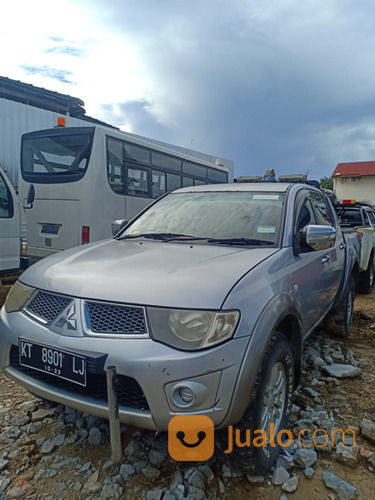 Mitsubishi Strada GLS Double Cabin 4x4 MT 2013