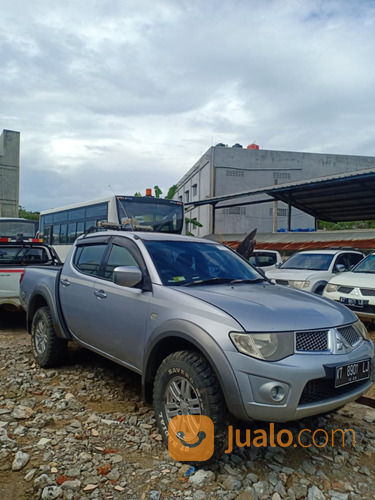 Mitsubishi Strada GLS Double Cabin 4x4 MT 2013