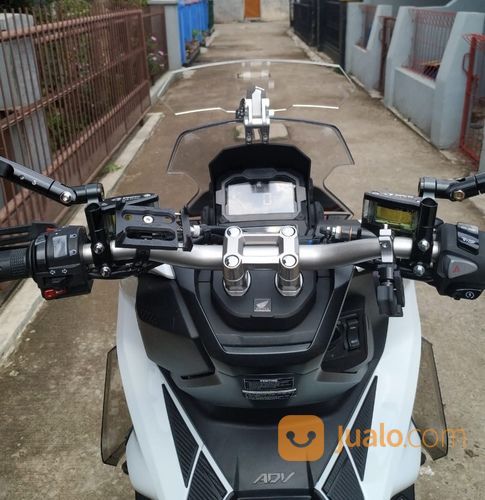 Motor Honda ADV150 White ABS 2019 Bonus Banyak