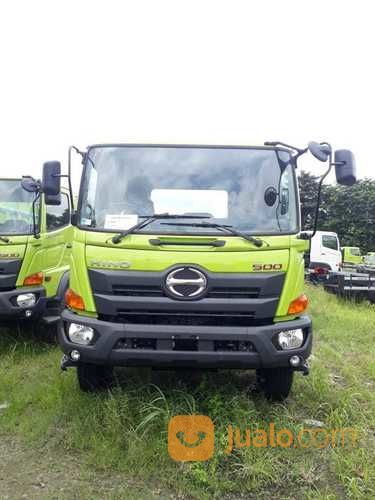 Hino Tronton 500