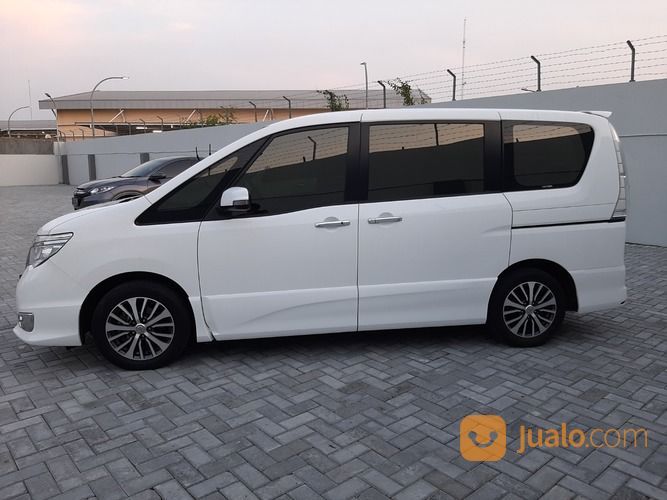 Nissan Serena HWS AT 2017 Putih