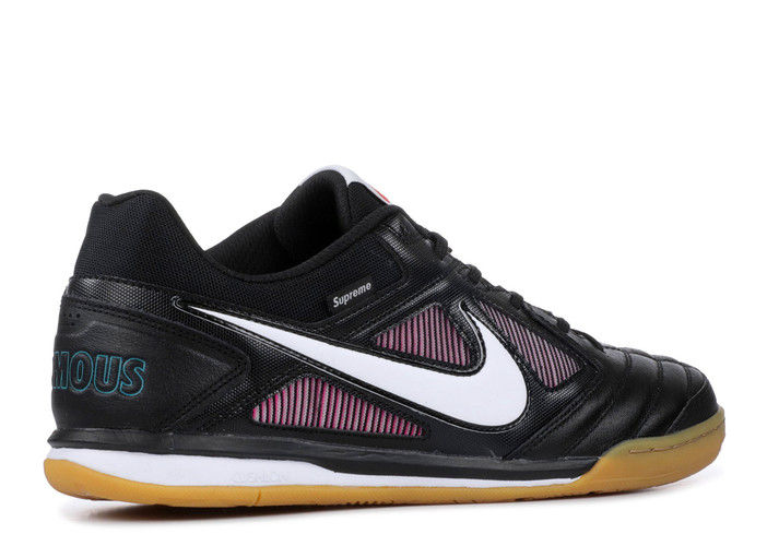 nike supreme gato black