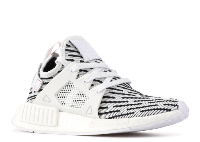 adidas nmd xr1 primeknit zebra