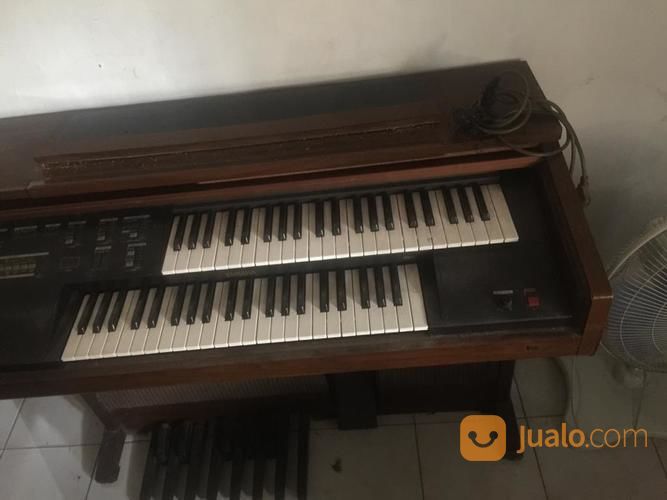 Piano Yamaha 1990