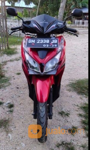 2015 Honda Vario Tahun 2015 Merah