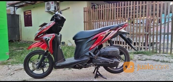 2015 Honda Vario Tahun 2015 Merah