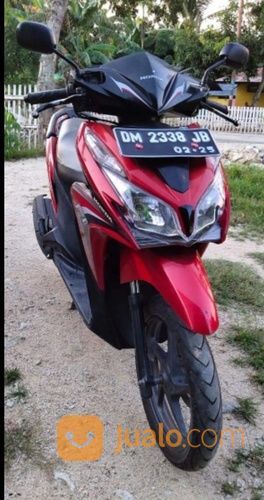 2015 Honda Vario Tahun 2015 Merah