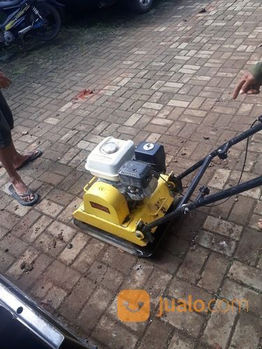 Sewa Jack Hammer ,Stamper Kuda, Trowel, Dll.