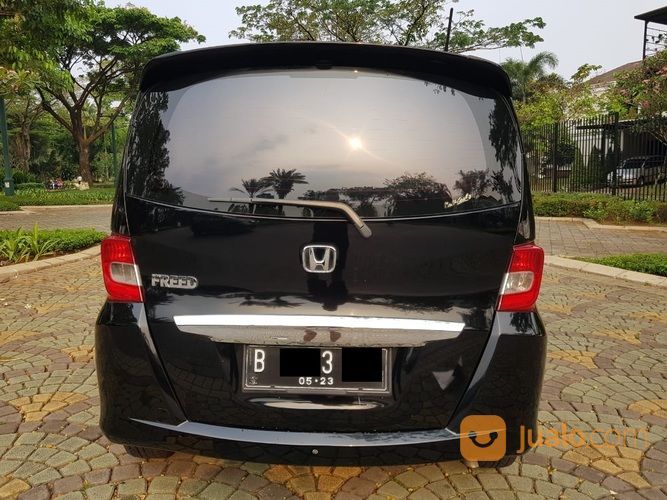 Honda Freed S AT 2013,Mobil Keluarga Yang Inovatif